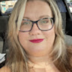 Meet your Posher, Alycia